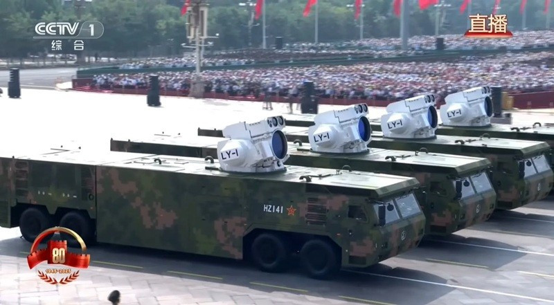 Hệ thống phòng không laser cho tàu sân bay LY-1. Nguồn ảnh: CCTV van-ly-truong-thanh-so-ngan-bay-drone-ap-dao-tau-chien-2.jpg