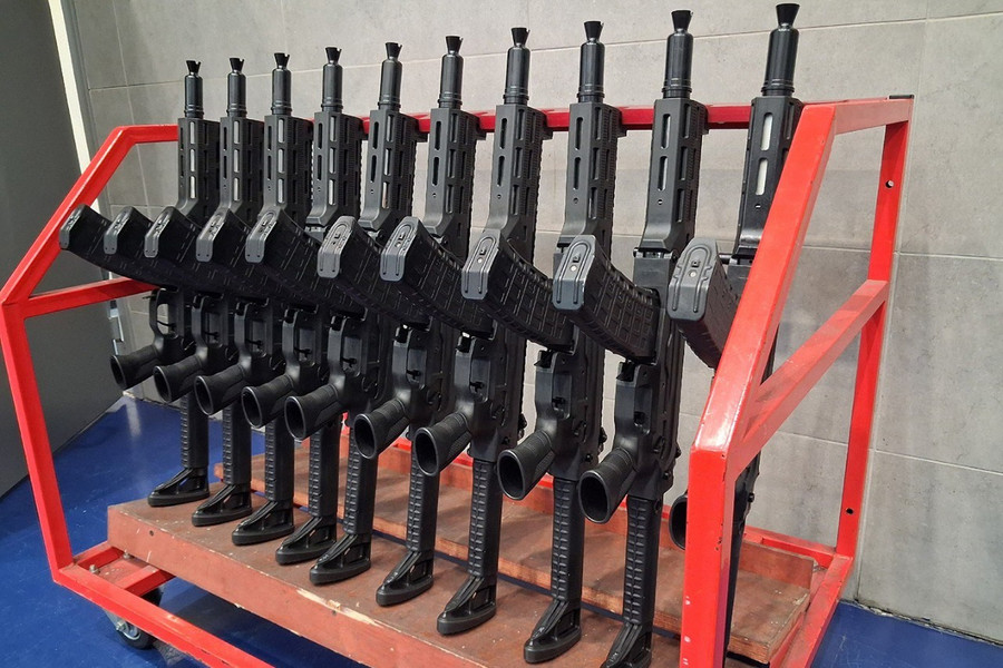 Lô súng trường AM-17. Ảnh: Kalashnikov he-lo-tieu-lien-am-17-sieu-nhe-chi-25-kg-cua-kalashnikov-2.jpg
