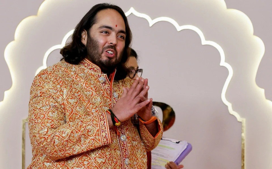 Anant Ambani, người điều hành trung tâm cứu hộ động vật đang bị điều tra. Ảnh: Francis Mascarenhas/Reuters