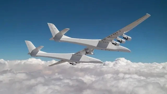 Máy bay Roc của Stratolaunch chở Talon-A2.