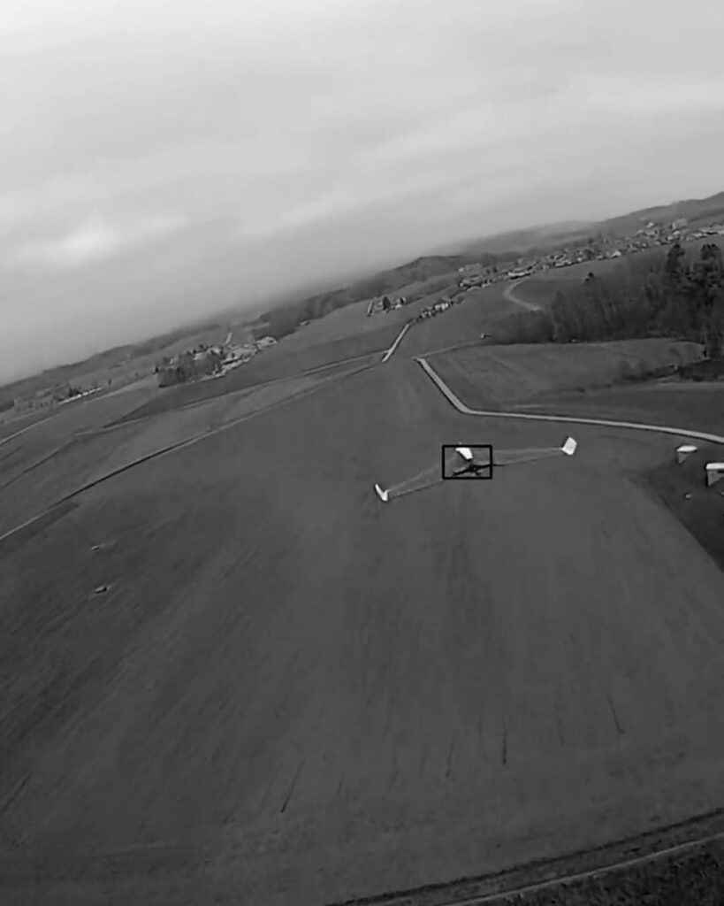 Góc nhìn từ camera của drone đánh chặn Gobi. Ảnh: Harmattan AI drone-sieu-toc-gobi-ha-guc-uav-trong-vong-mot-phut-2.jpg