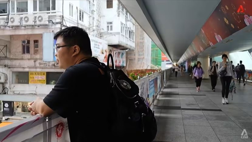 Wong cho biết anh cũng tăng cân vì ít ra ngoài. gen-z-hong-kong-2.jpg