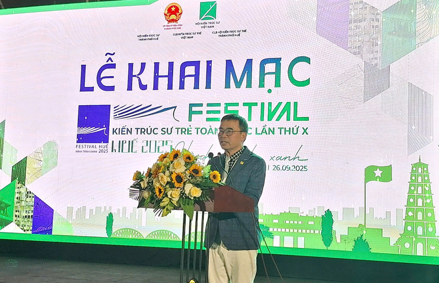 TS.KTS Phan Đăng Sơn, Chủ tịch Hội KTS Việt Nam phát biểu. z7053684680343-52d110804c83e636be0a23b1eaecd1eb.jpg
