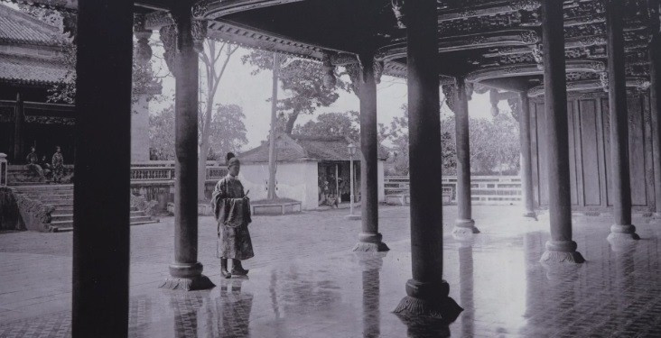 Đại Cung Môn - công trình đã bị phá hủy hoàn toàn. Đây là cổng chính dẫn vào Tử Cấm Thành, Đại Nội Huế. (Ảnh: tư liệu)