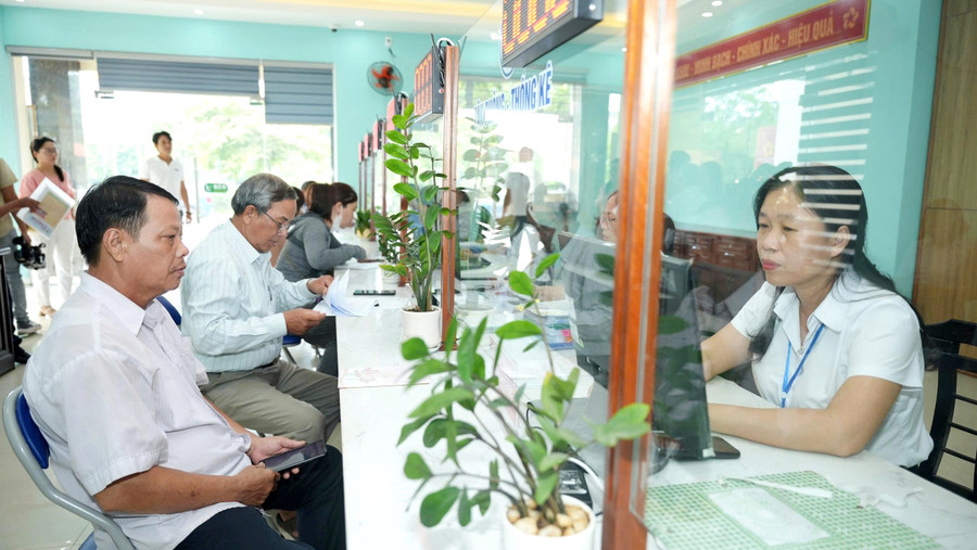 Các hoạt động giao dịch của người dân diễn ra bình thường, thuận lợi. z6717532285059-6d8b2a301924d9fdb241c1232540ba18.jpg