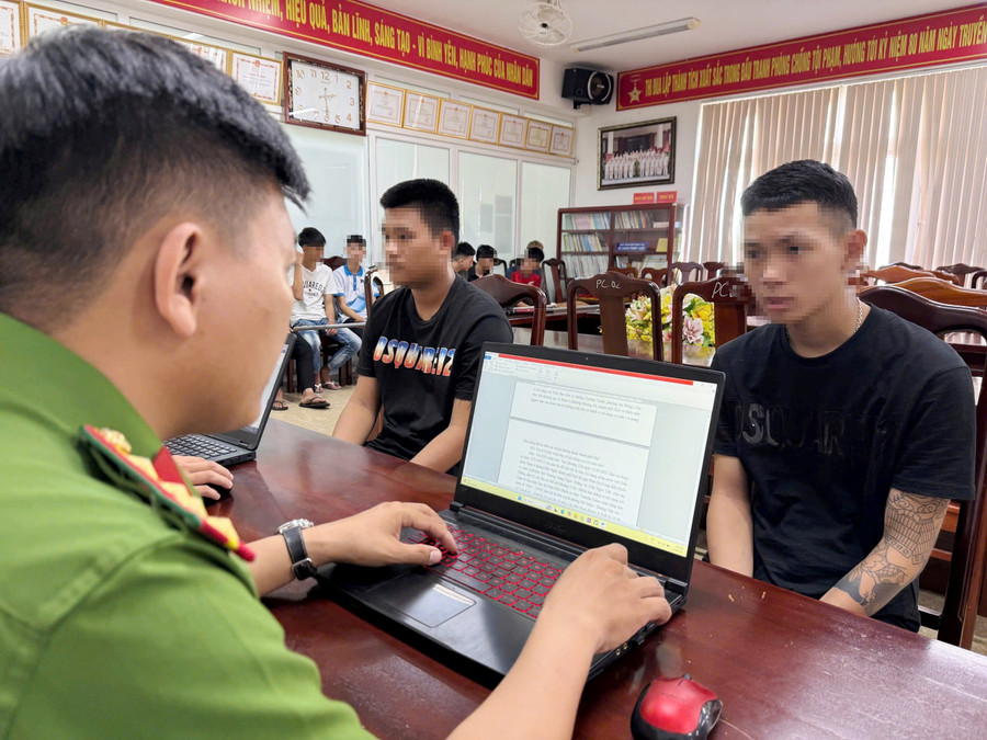 Việc xác minh nhóm thanh thiếu niên được cơ quan công an tiến hành nhanh chóng. gen-h-z6743935817967-8cc0e5b05422804bd089e5461e73fdfd.jpg