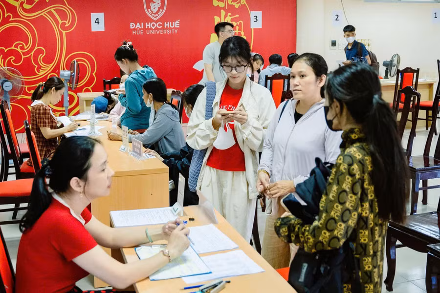 Ký túc xá Đại học Huế đón tân sinh viên nhập học năm 2024. (Ảnh: ĐHH)