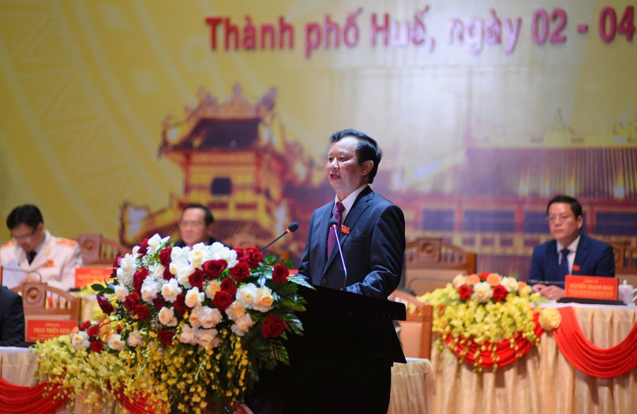 Ông Lê Trường Lưu, Bí thư Thành ủy Huế phát biểu khai mạc Đại hội. z7076005348972-323694424240d8dcf1915905e47227e6.jpg