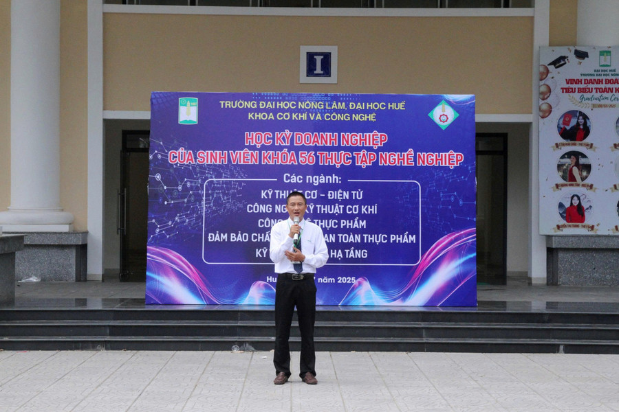 PGS.TS Nguyễn Văn Toản, Trưởng Khoa Cơ khí và Công nghệ, Trường Đại học Nông Lâm, Đại học Huế phát biểu. 2.jpg