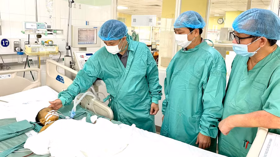 Bệnh viện Trung ương Huế ghép gan thành công cho cháu bé 15 tháng tuổi. (Ảnh: BVTUH)