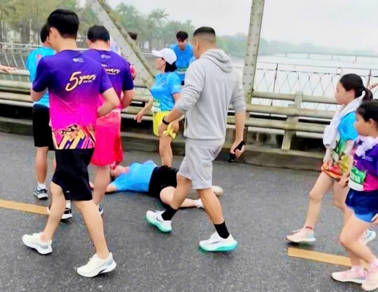 Người phụ nữ 53 tuổi tử vong khi tham gia giải chạy Marathon tại TP Huế