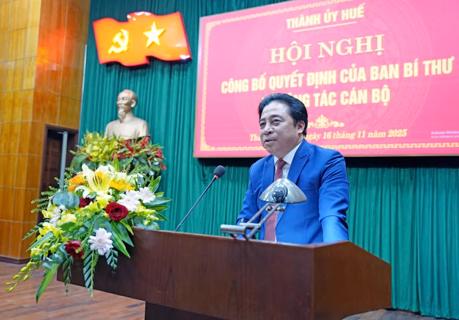 Ông Nguyễn Khắc Toàn, Phó Bí thư Tỉnh ủy, Chủ tịch UBND tỉnh Khánh Hòa được điều động, giữ chức Phó Bí thư Thành ủy Huế nhiệm kỳ 2025-2030.