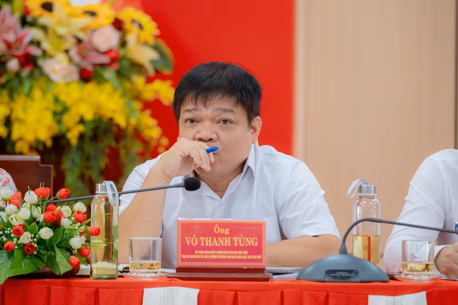 PGS.TS Võ Thanh Tùng, Hiệu trưởng Trường Đại học Khoa học, Đại học Huế (TP Huế).