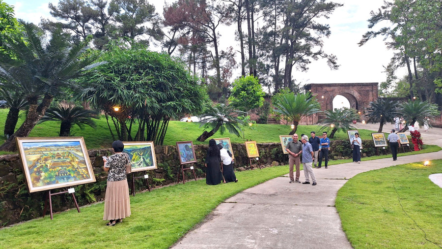 Khai mạc triển lãm mỹ thuật “Giấc mơ của những giấc mơ” tại Nhà vườn Bội Trân, TP Huế.