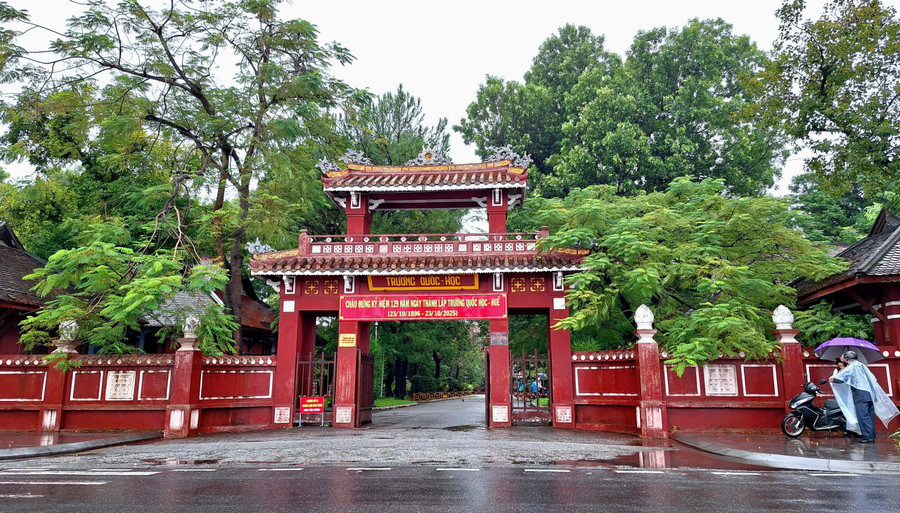 Trường THPT chuyên Quốc Học - Huế 3 năm liên tiếp có thí sinh vào Chung kết năm Đường lên đỉnh Olympia. (Ảnh: Đại Dương)