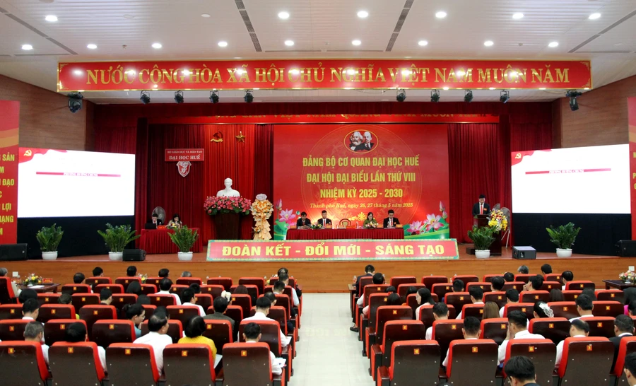 Đại hội đại biểu Đảng bộ Cơ quan Đại học Huế lần thứ VIII, nhiệm kỳ 2025-2030. (Ảnh: Đại Dương)