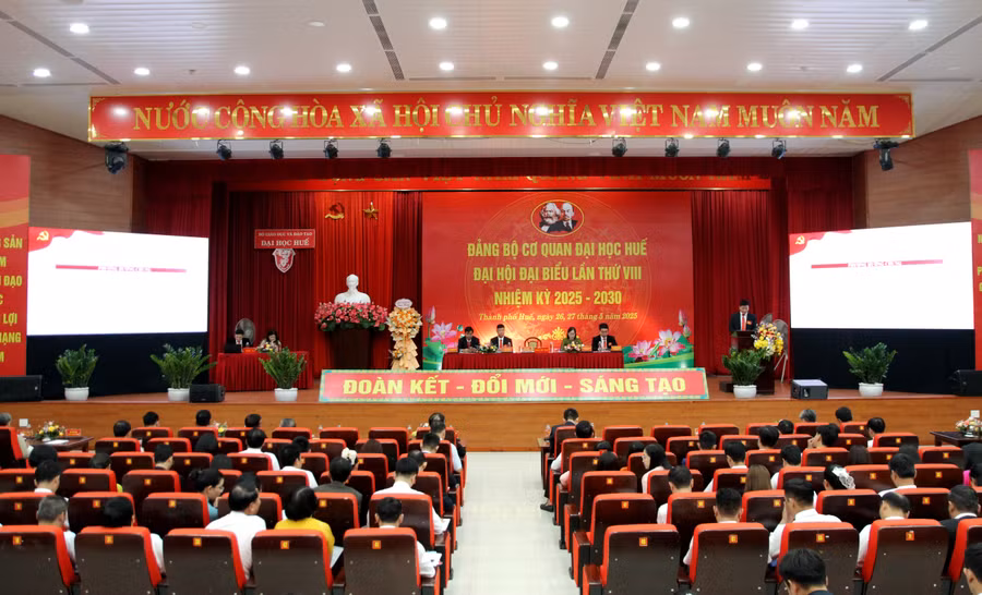 Đại hội đại biểu Đảng bộ Cơ quan Đại học Huế lần thứ VIII, nhiệm kỳ 2025-2030. (Ảnh: Đại Dương)