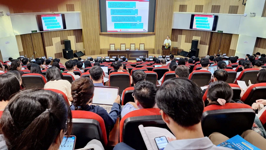 Hội nghị Phát triển Khoa học, Công nghệ, Đổi mới sáng tạo và Chuyển đổi số tại Trường Đại học Y – Dược, Đại học Huế. (Ảnh: Đại Dương)