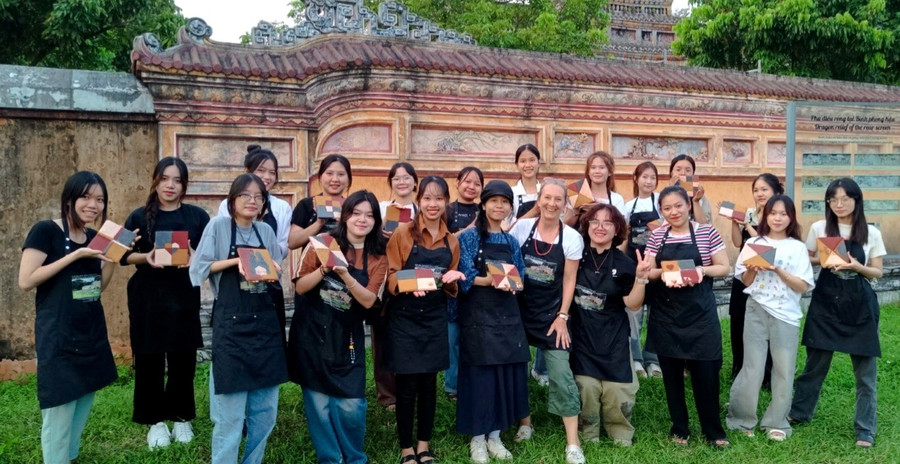 Tình yêu dành cho thế hệ trẻ của cô Andrea Teufel. untitled6-1598.jpg