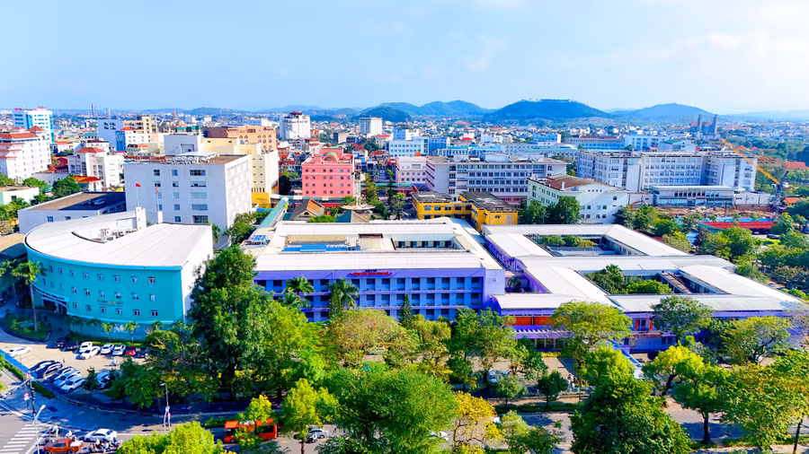 benh-vien-trung-uong-hue.jpg