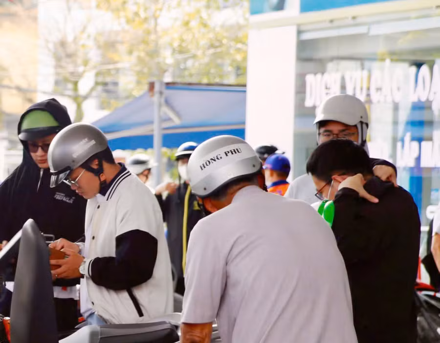 Cây xăng nằm trên đường Minh Mạng, TP Huế bị phản ánh bán tối đa 300.000 đồng cho mỗi lượt đổ xăng.