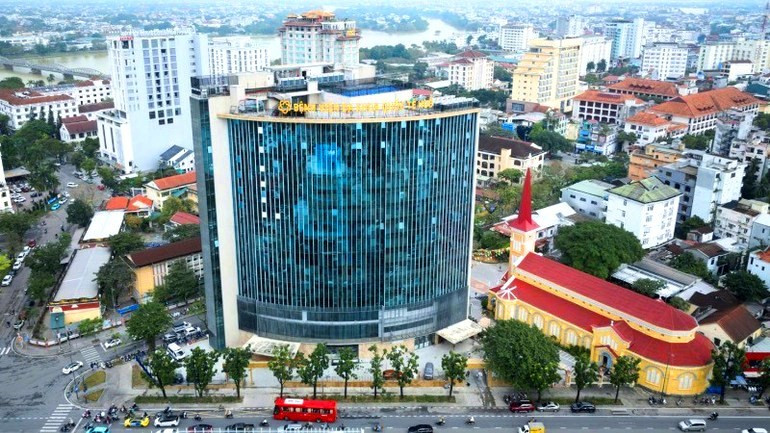 Bệnh viện Đa khoa Quốc tế Huế với vốn đầu tư hơn 2.300 tỷ đồng vừa được khánh thành tại TP Huế.