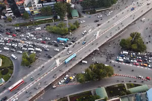 Hà Nội cho phép một số phương tiện được rẽ phải tại nhiều nút giao thông