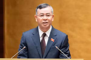 Bộ trưởng Bộ Tài chính Ngô Văn Tuấn.