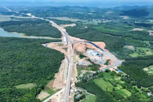 Tuyến cao tốc Vũng Áng - Bùng chính thức đưa vào khai thác từ sáng 28/8