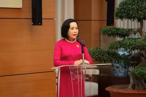 Phó Chủ tịch Quốc hội Nguyễn Thị Thanh phát biểu