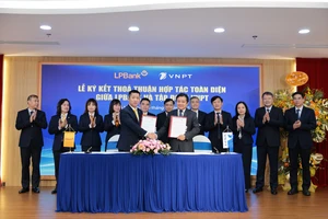 VNPT và LPBank ký kết hợp tác toàn diện phát triển thúc đẩy chuyển đổi số 