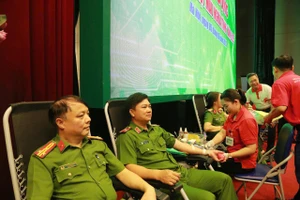 Công an Hà Nội phát động hành trình Giọt máu nghĩa tình 2025