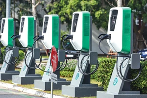 Hà Nội đề xuất 115 vị trí lắp đặt trạm sạc xe điện trong Vành đai 1