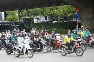 Hà Nội dự kiến hỗ trợ 3 triệu đồng/người để đổi xe máy điện