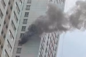 Vụ cháy xảy ra tại một căn hộ chung cư ở tầng 23 tòa nhà Eurowindow River Park Đông Trù