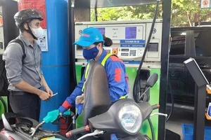 Giá xăng dầu trong nước đồng loạt tăng