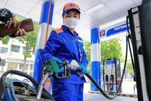 Giá xăng dự báo giảm trong kỳ điều hành 23/10
