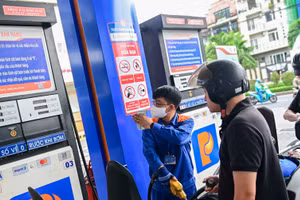 Đề xuất giảm 50% thuế bảo vệ môi trường với xăng, dầu