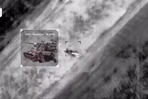 Lữ đoàn Achilles phá hủy pháo tự hành M1989 Koksan của Triều Tiên tại Lugansk