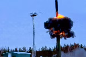 Oreshnik tung đòn trong 24 giờ tới đáp trả tối hậu thư của phương Tây?