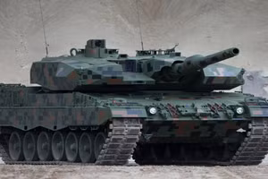 Ba Lan ồ ạt đưa xe tăng tới áp sát vùng Kaliningrad