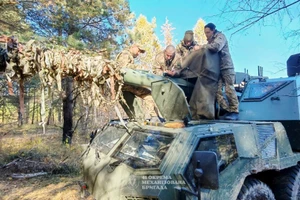 Lữ đoàn cơ giới 41 nhận pháo tự hành Dita cực mạnh