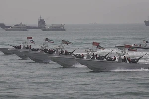 Iran chưa bao giờ và sẽ không thể đóng eo biển Hormuz quan trọng