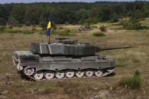 Lữ đoàn cơ giới số 142 nhận hàng loạt xe tăng Leopard 1 nâng cấp 