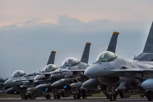 Tiêm kích F-16 của Không quân Mỹ.