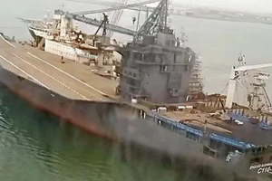 Iran 'gây choáng' khi đang chế tạo tàu sân bay