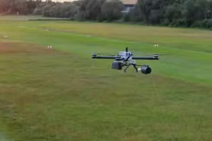 Cách mạng chiến trường khi máy bay không người lái sợi quang bay xa 50 km