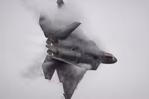 Át chủ bài F-22 của Mỹ đang được điều đến Trung Đông