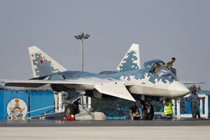 Tiêm kích Su-57E đầu tiên chuẩn bị được giao cho khách hàng bí ẩn
