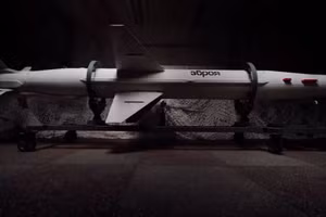 Tên lửa 'Long Neptune' tầm xa 1.000 km chính thức ra mắt